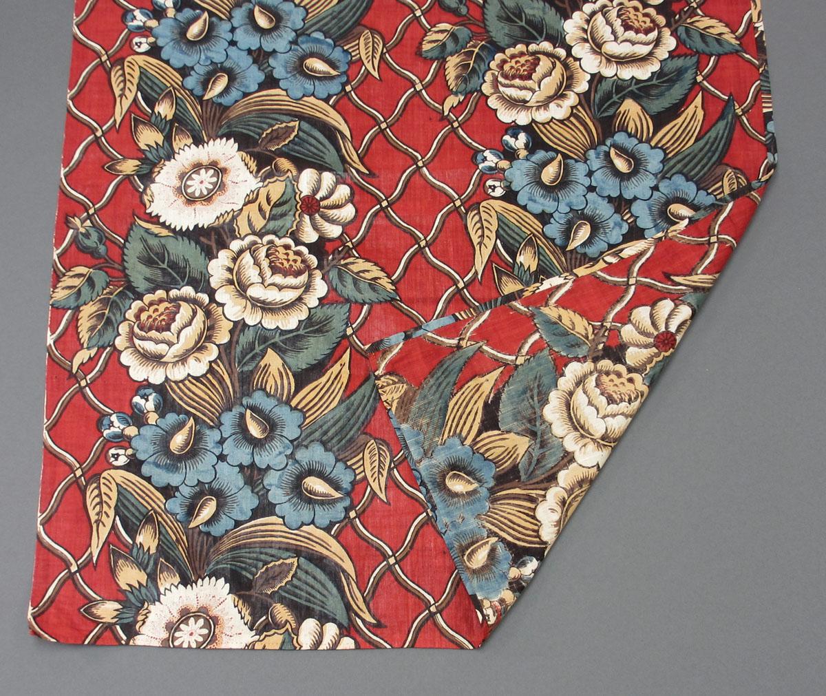 1960.0089 Textile, printed partial folded corner